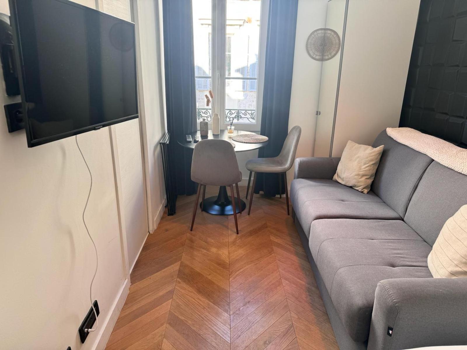 Chic Cozy In The Heart Of The Nizza
