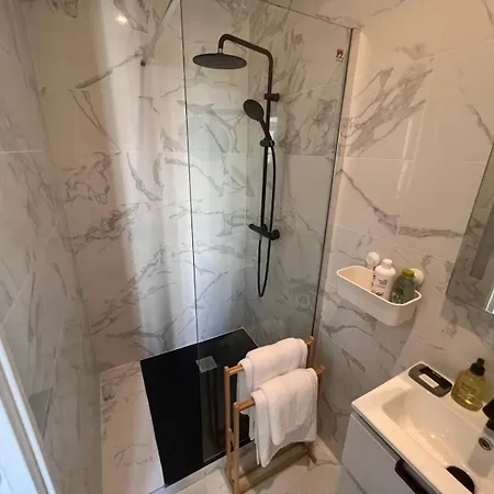 Chic Cozy Studio In The Heart Of The City Nice Extérieur photo
